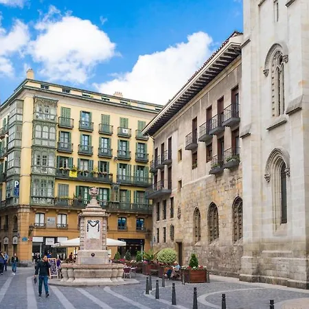 Apartamento céntrico con vistas a la Ría! garage, ideal 2-4 Bilbao Extérieur photo
