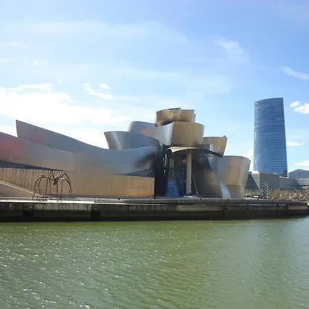 Apartamento céntrico con vistas a la Ría! garage, ideal 2-4 Bilbao Extérieur photo