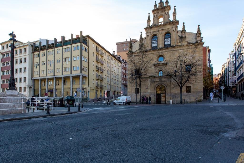 Centrico Con Vistas A La Ria! Garaje, Ideal 2-4 Bilbao